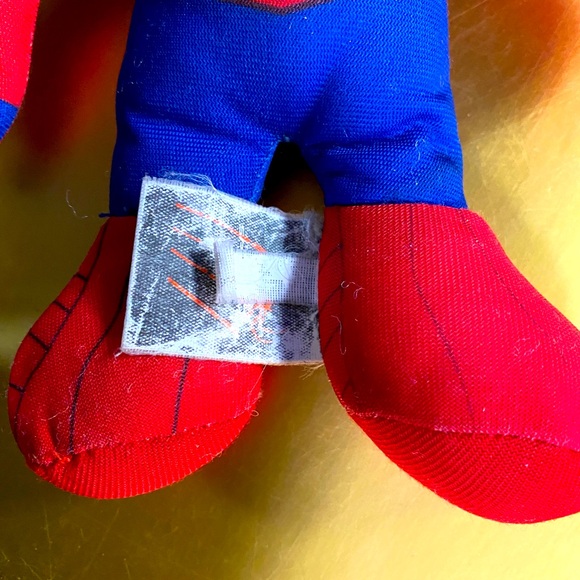 MARVEL SPIDER-MAN VTG 2012 COLLECTIBLE PLUSH WITH ORANGE EYES 9” - Picture 6 of 8